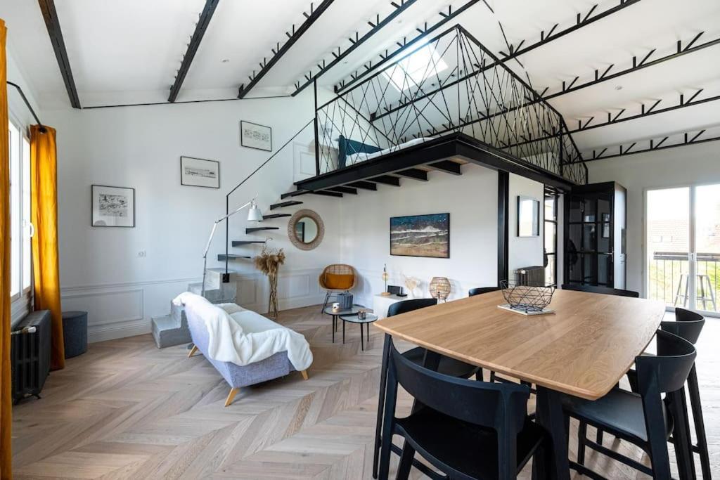 Superbe Appartement Facon Loft A 2 Pas Du Centre ! 拉罗歇尔 外观 照片